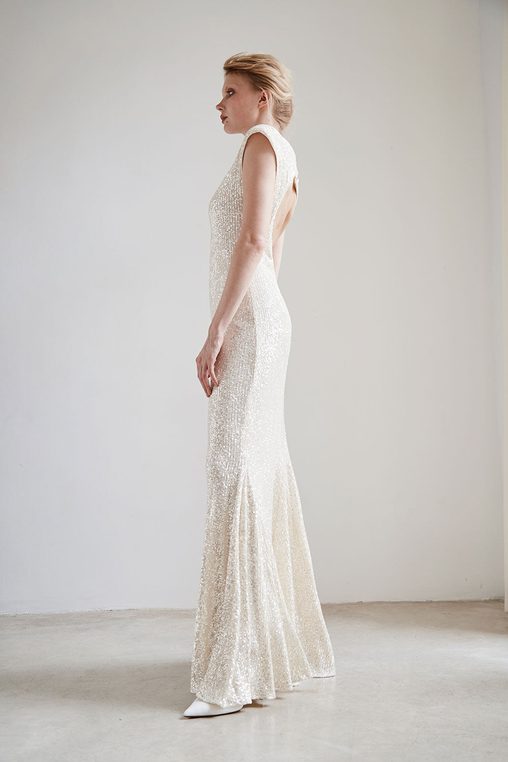 BOND white dress