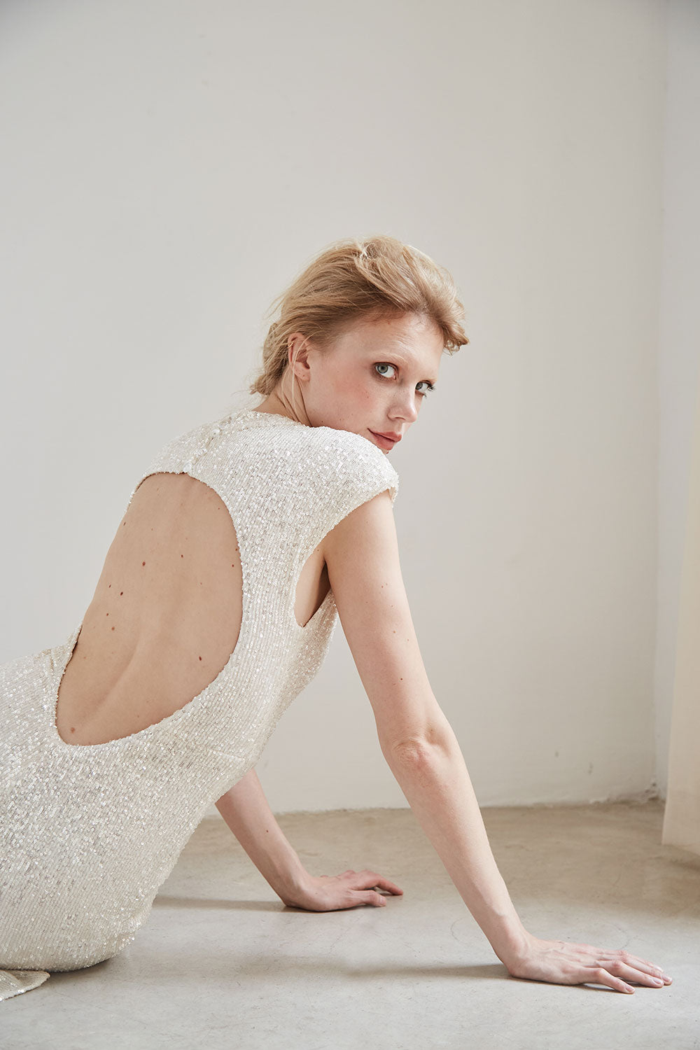 BOND white dress