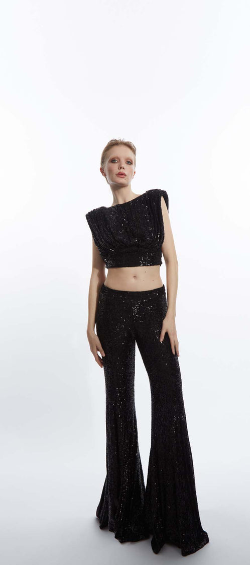 CHER black croptop