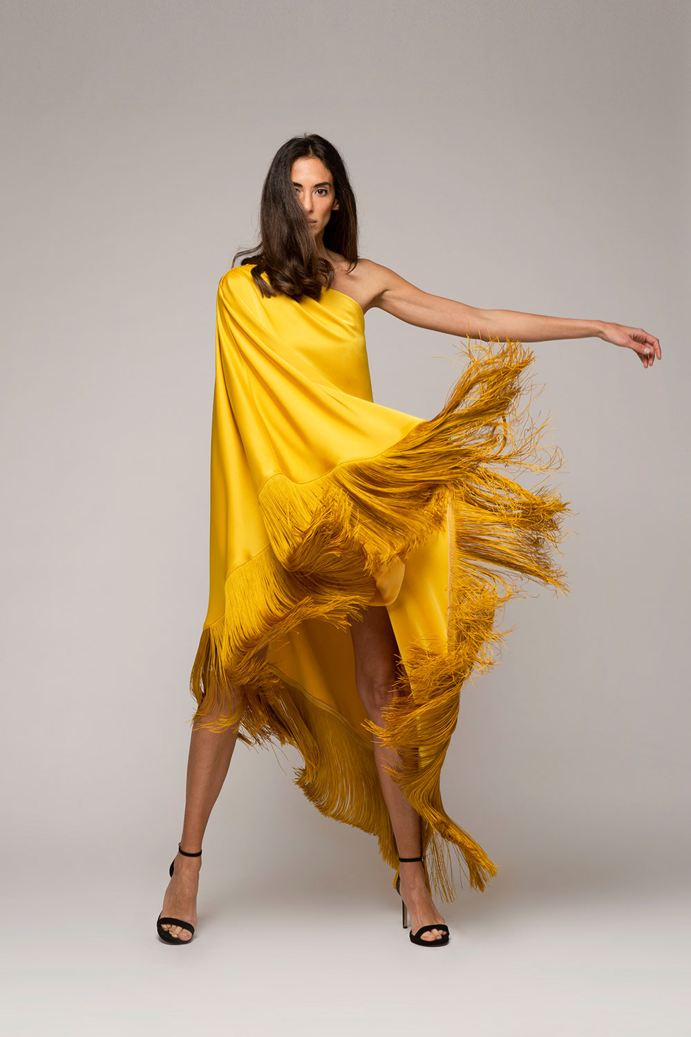 THE PONCHO amber