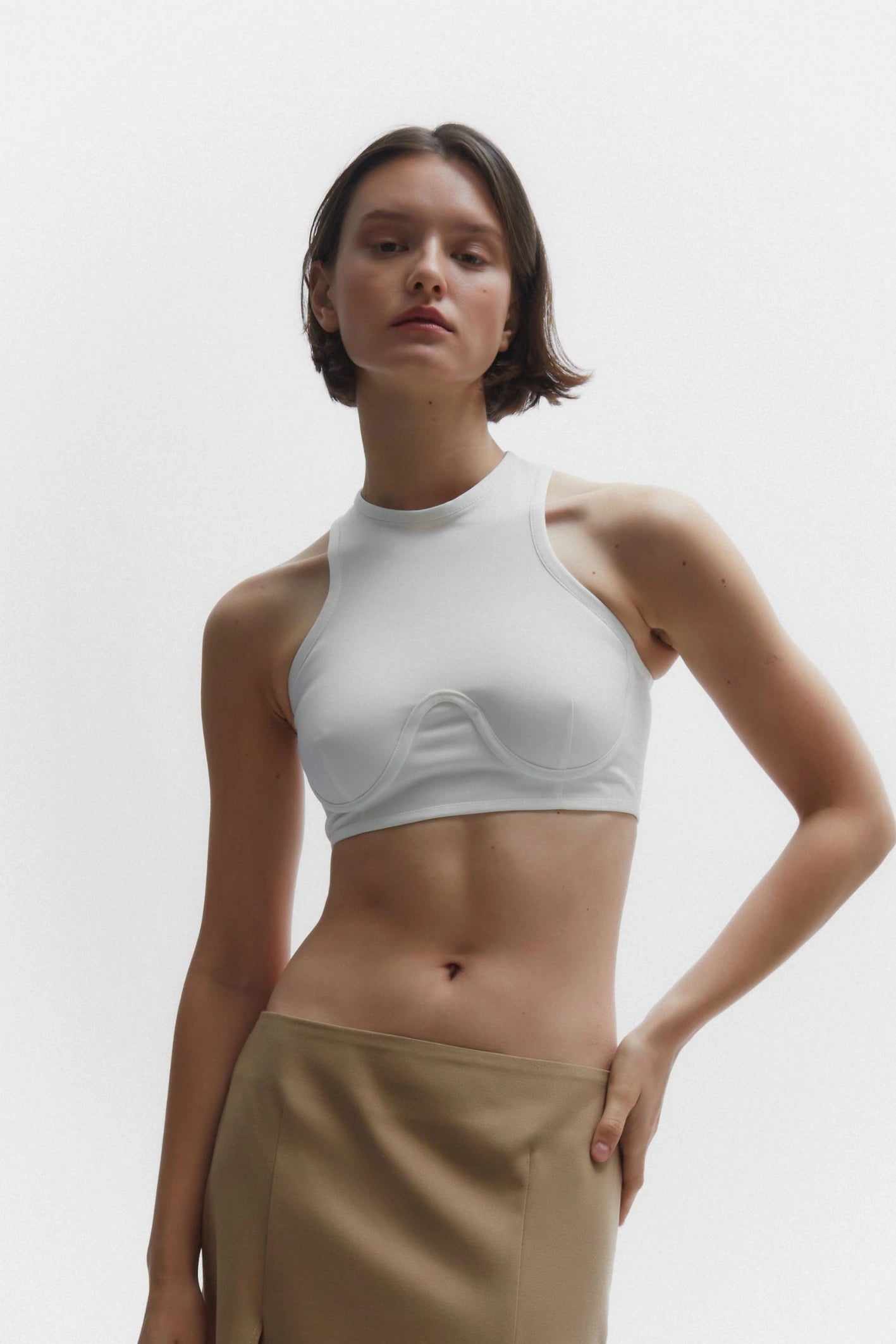 TOMGIRLTOP1_b2d1b608-fdd0-43f5-bc17-44df8ddb1e13.webp