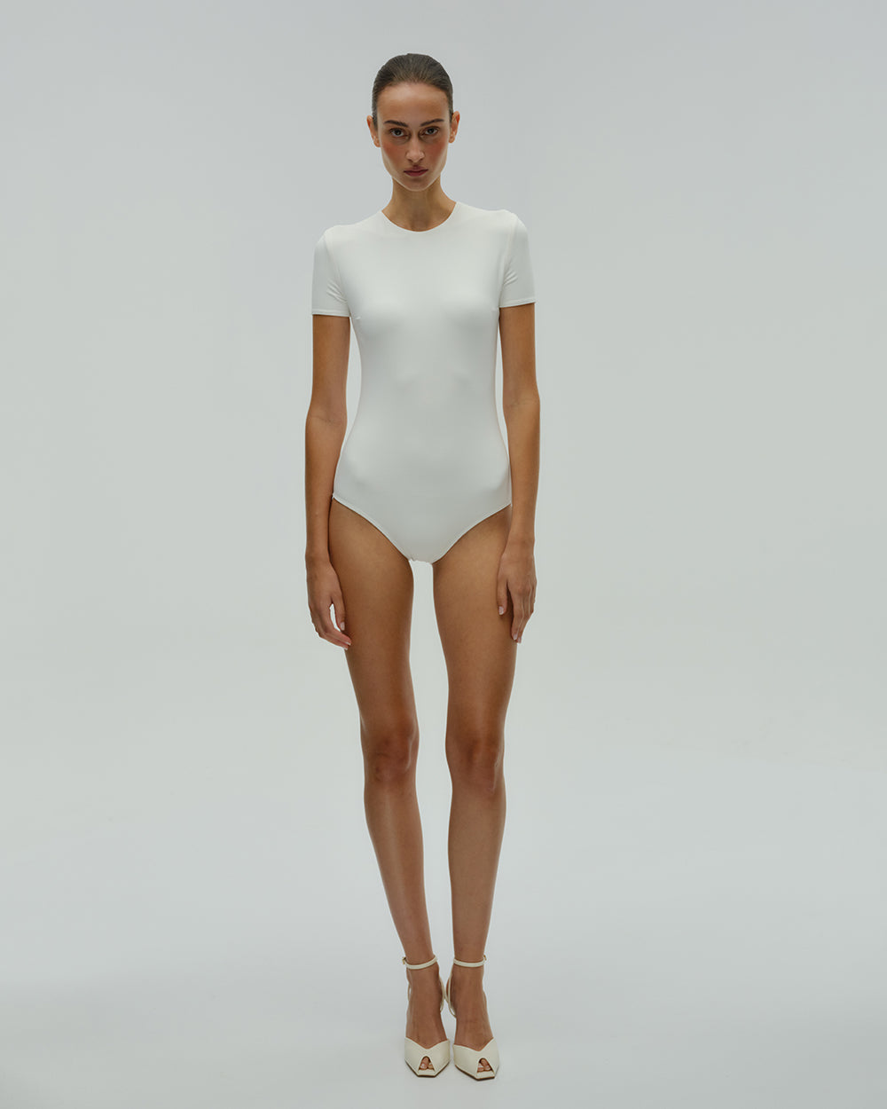 WOMANZE07782.jpg