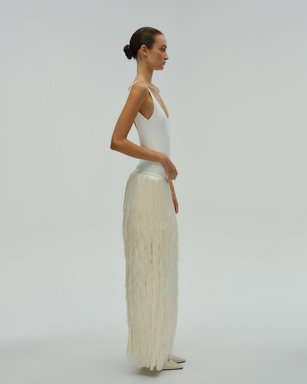 Slow exit skirt