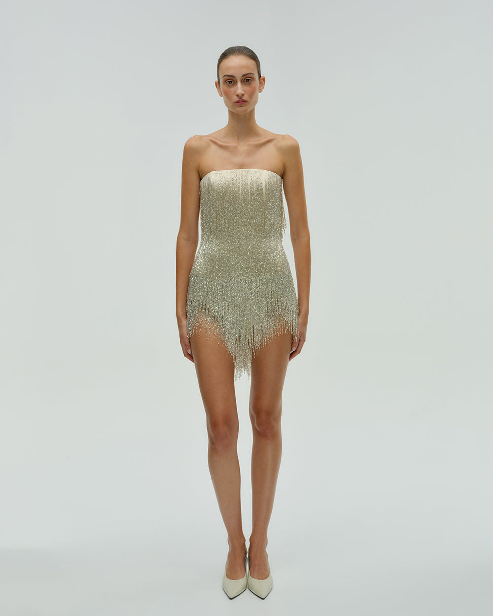 WOMANZE0924_1.jpg