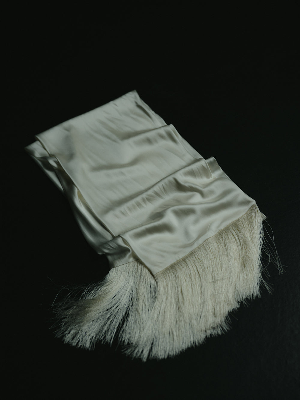 Left behind foulard