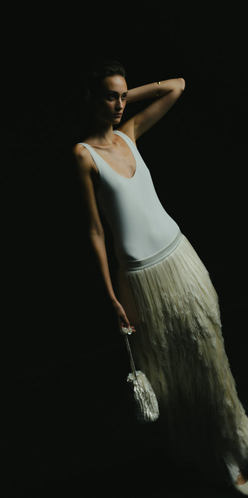 Slow exit skirt